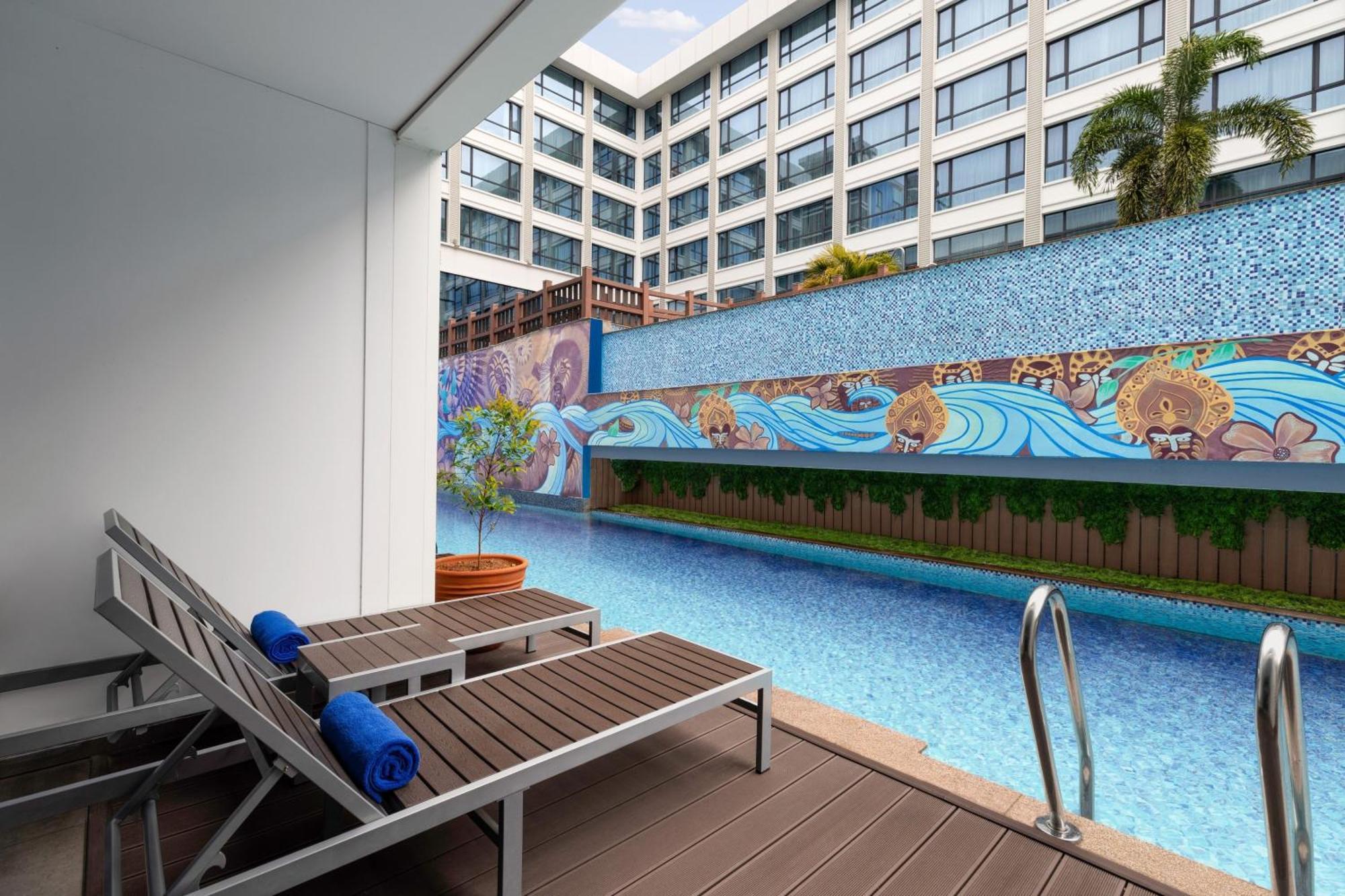 Hotel Four Points By Sheraton Boracay 4*